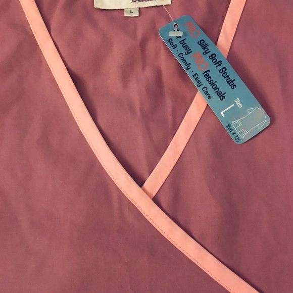 Uniform Pro Scrub Bundle Set. Scrub Top - Picture 5 of 5